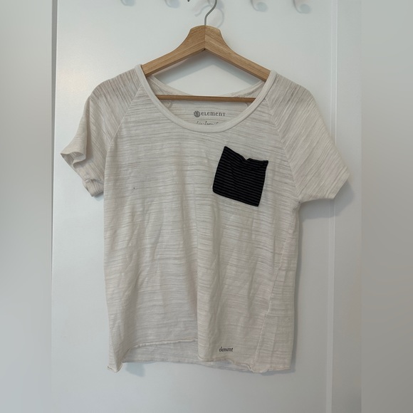 T shirt - Picture 2 of 4